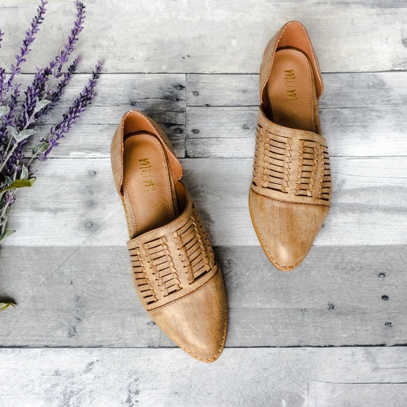 Mi.iM Freesia | Handwoven D'Orsay Shoes - Picture 3 of 3